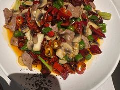 口蘑炒牛肉-三猫黑鱼花(南大店)
