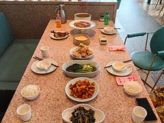 -红樱桃·欢乐餐厅(太原里店)