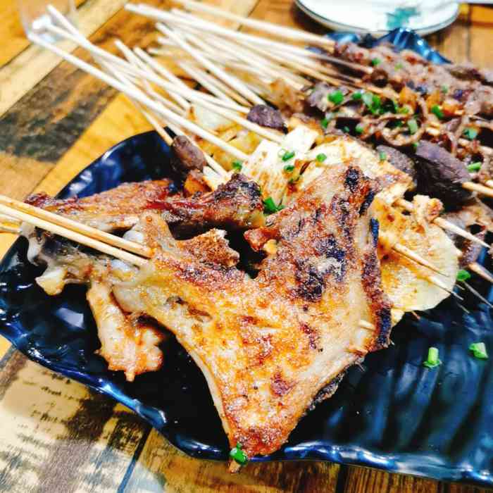 湖南烧烤-"最近疯狂迷恋这个「烤鸡脆骨」口感好,咸."-大众点评移动版