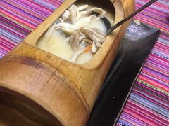 竹筒山珍汤-香巴拉云南餐厅(华莱坞店)