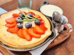 草莓奶油松饼-岚山早餐公司BREAKFAST COMPANY(武定路店)