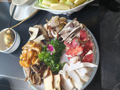 -野菌皇海景野生菌火锅(滨海大道店)