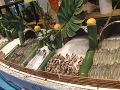 -领鲜活海鲜榴莲自助火锅(东门店)