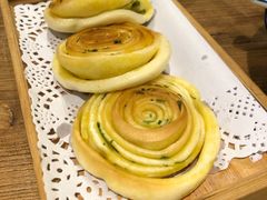 牛油煎葱油饼-十六蒲(桂林路店)