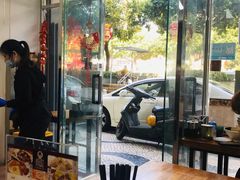 -荣晖咖啡美食(司打口店)