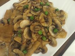 罗汉双素-隆喜元鱼汤包·海鲜(中联广场店)