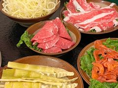 -渝井巷重庆老火锅(沈阳吉祥店)