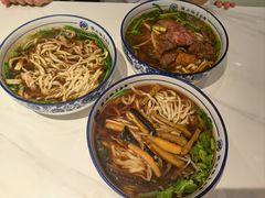 -镇南锅盖面馆(解放路店)