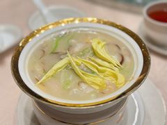 -景月阁空中食府(希尔顿酒店)