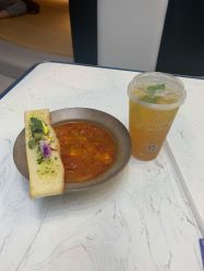 面包条配罗宋汤-超级奈尔宝SUPER NEOBIO(杭州星光店)