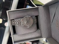 -小飞侠奢侈品回收 寄卖 养护(宝山宝龙广场店)