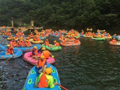 -秦岭峡谷漂流景区