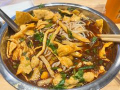 -柳州肥姨妈大骨螺蛳粉(万达中心店)