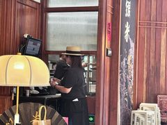 -银米·云南传统过桥米线(双廊黑金冠店)