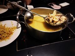 -鲜入唯煮·港式海鲜牛肉火锅(金宝街店)
