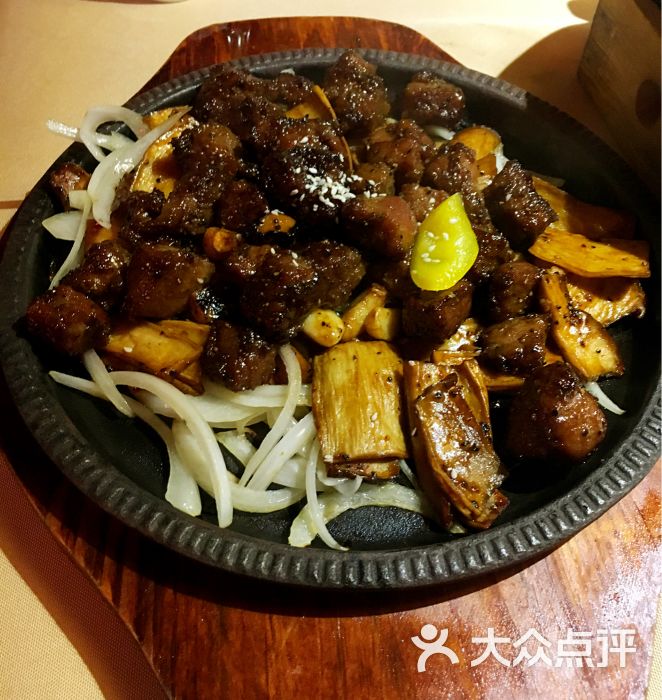 火焰黑椒牛肉粒