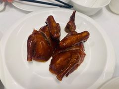 玻璃皮润烧乳鸽-北京厨房(西安SKP店)