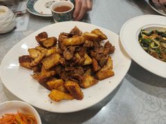 -汗腾格里·风味餐厅(新疆驻京办店)