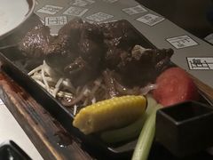 -穹六人间 people 6(岳阳路店)