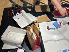 -NIKE品牌体验店(南京东路店)