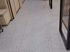 -七欣天香辣蟹火锅(闵行浦江欢乐颂店)
