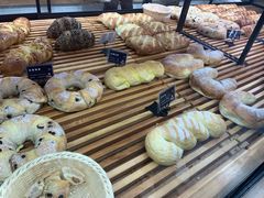-焙丽拾光(麦凯乐直营店)