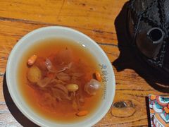 -老牌坊云南鱼豆花火锅(爱建店)