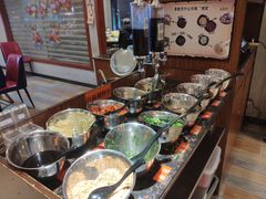 自助调料区-潮牛禾记•潮汕鲜牛肉火锅(新亚洲店)