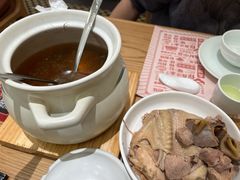 镇店一品老鸡汤-顺风汤馆·广府粤菜(江宸天街店)