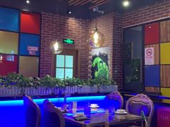 -三人行骨头王火锅(长寿店)