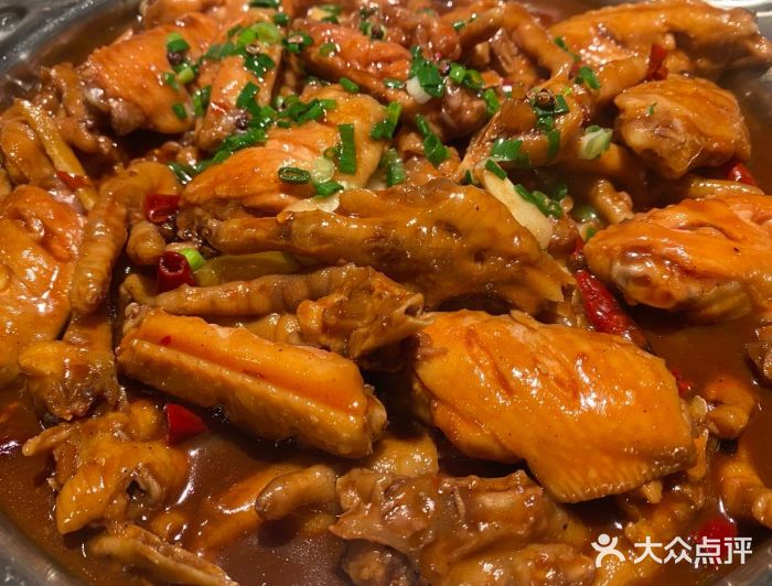 胖哥俩肉蟹煲(学林街店)鸡翅煲图片