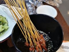 -虾弄弄海派小龙虾·牛羊蝎子火锅