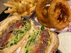 -The Habit Burger Grill 哈比特汉堡(复兴soho店)