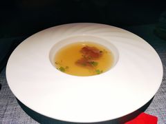 牛肉清汤佐时令时蔬-弦月窗LUNETTE BY AMANDA(复兴路店)