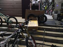 -道路口单车爱瓦士dahon大行