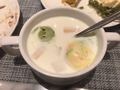 彩虹冰淇淋-深圳同泰万怡酒店·万荟轩自助餐厅(同泰店)