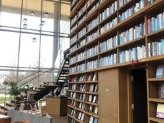 -茑屋书店(天目里店)