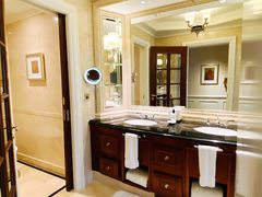 -广州富力丽思卡尔顿酒店