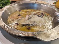 -颜氏双江清水鱼一养身火锅(磁器口店)