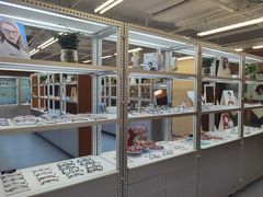 -无奔眼镜·蔡司·依视路授权店(马家堡店)