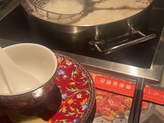 -尚尚仙·酸汤猪手·猪肚鸡火锅(华联万柳购物中心店)