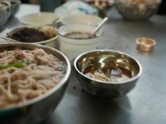 -正宗杨记普洱酸醋米线(总店)