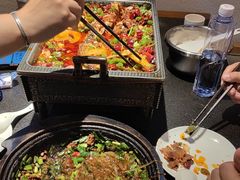 -万重锦·人文川菜馆(骡马市店)