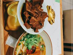 -百春原湖南牛肉粉(百联世纪店)