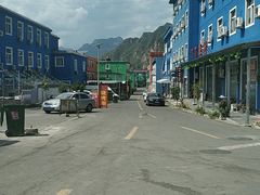 -百里峡七彩艺术小镇