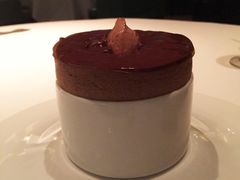 iphone_upload_pic-文华扒房及酒吧(香港文华东方酒店)