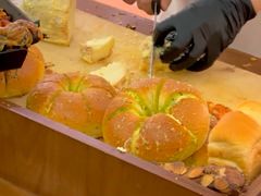 -HOT CRUSH趁热集合·现烤面包(环球港店)