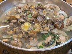 -老东镇啤酒屋海鲜加工·蒸汽海鲜·海鲜烧烤(台东店)