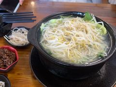 -丽虹云南过桥米线(兴工街店)