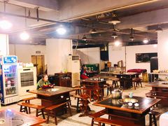 大堂-邓莽子老火锅(中兴路总店)
